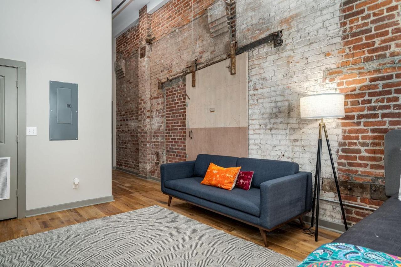 The Davis Lofts At Main Street - Unit 3D Apartment Роки Маунт Екстериор снимка